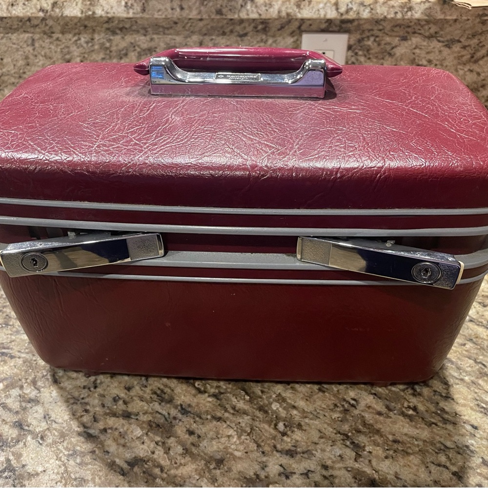 Vintage Samsonite Travel Case